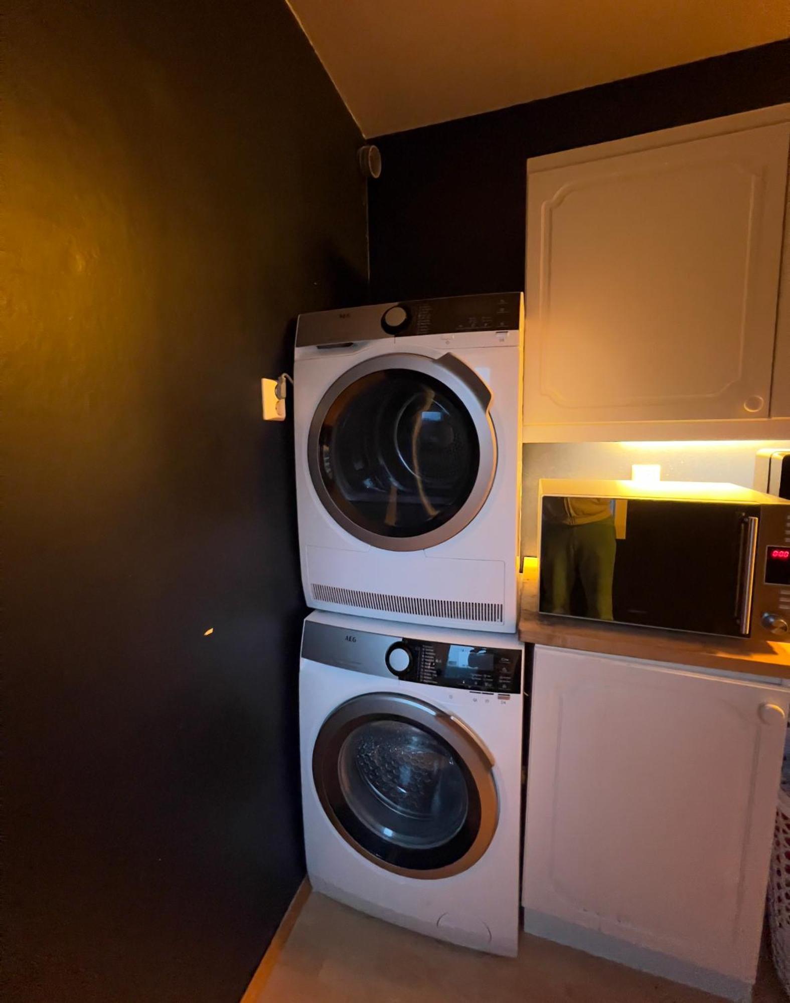Luxury Service Apartment By Chanya Alesund Bagian luar foto